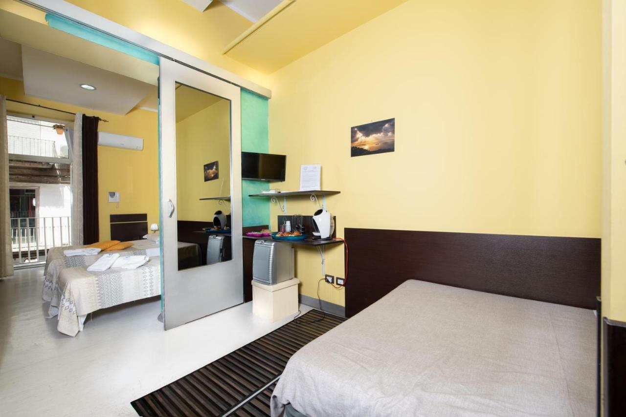 Bed and Breakfast Chiaia Relax Nápoles Exterior foto