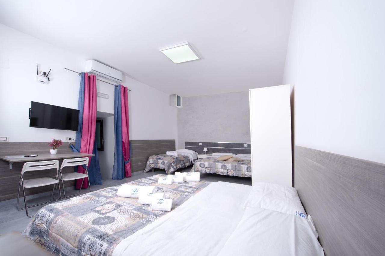Bed and Breakfast Chiaia Relax Nápoles Exterior foto
